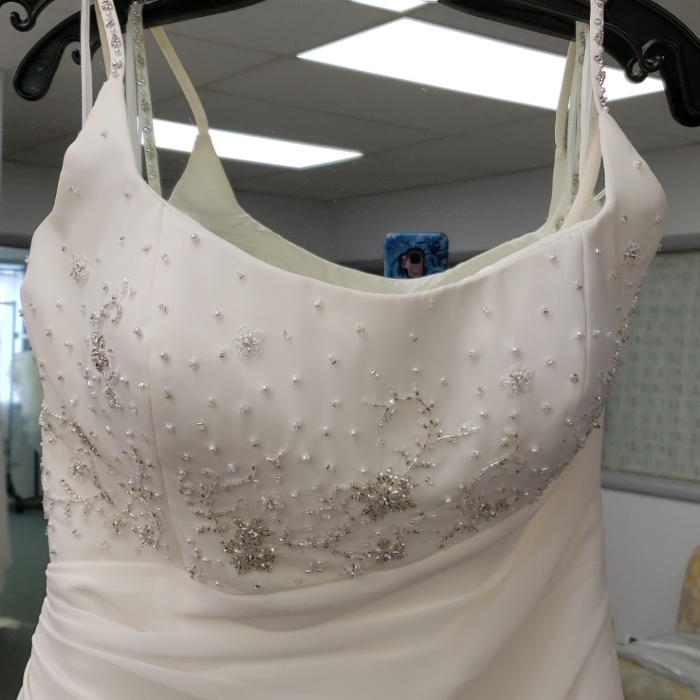 Simple wedding gown, 12